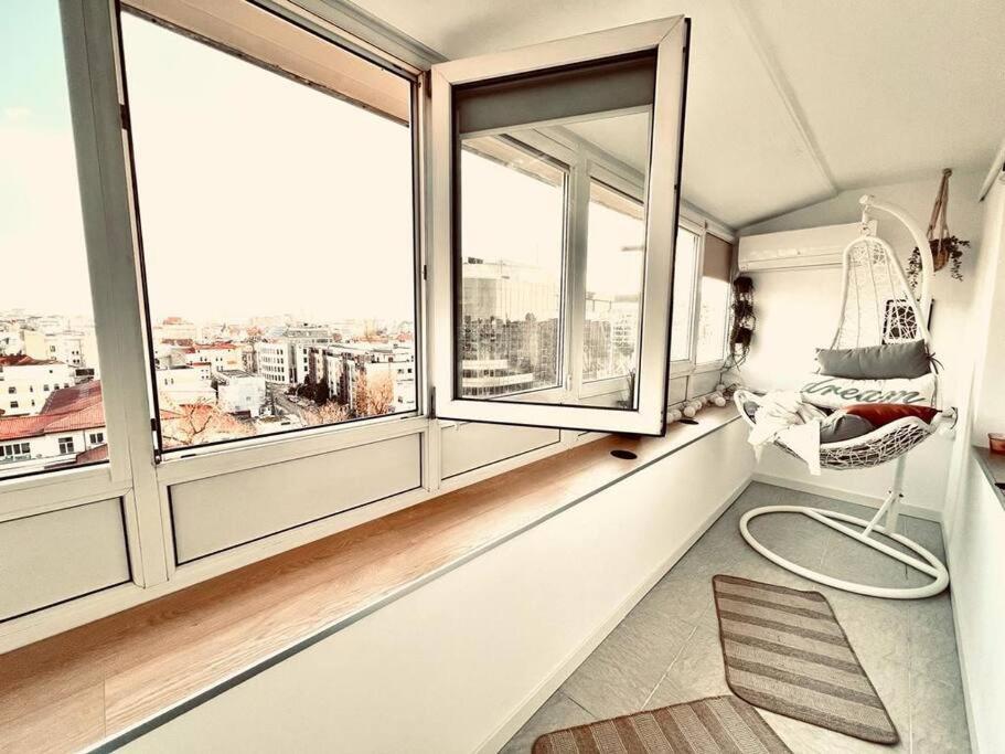 City View Studio In The Heart Of Bucharest Apartment Exterior photo